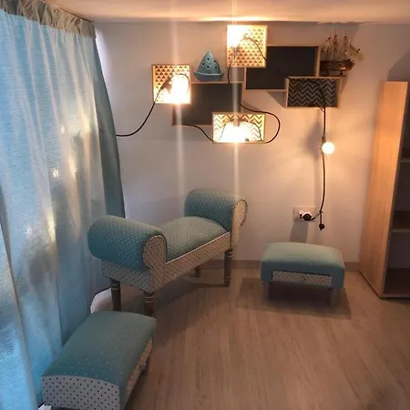A La Petite Maison *