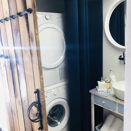 A La Petite Maison Apartment