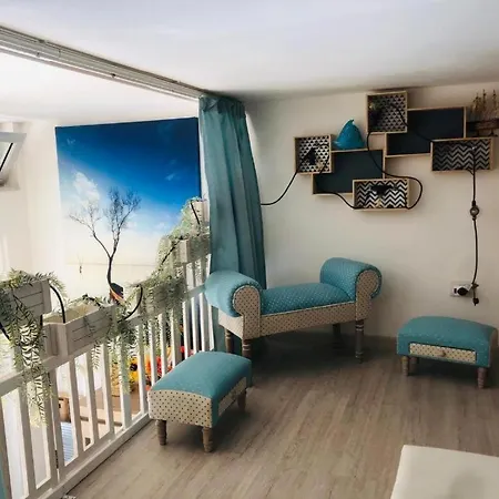 A La Petite Maison
